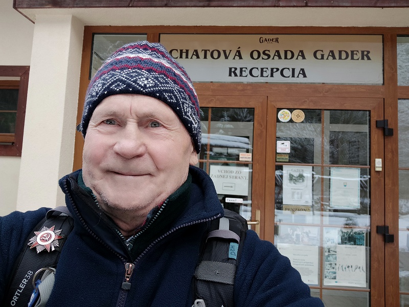 5.jpg - Posledný fototermín dňa: vysmiatý Števo Hudák...po dobrej kávičke-hi-hi.